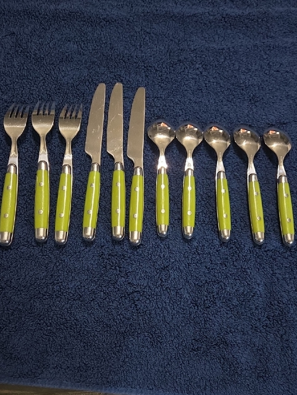 11 Piece Stainless Vintage kitchenware - Picture 2 of 4
